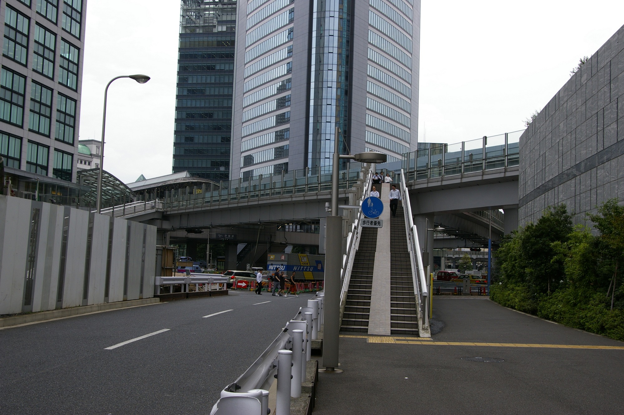Pedestrian Deck - Shiodome